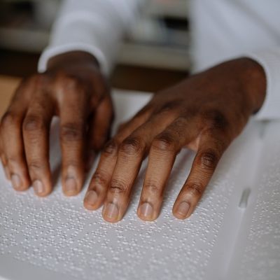 Taux d’emploi des personnes en situation de handicap dans la Fonction publique : un cap franchi, mais une égalité encore loin d’être atteinte